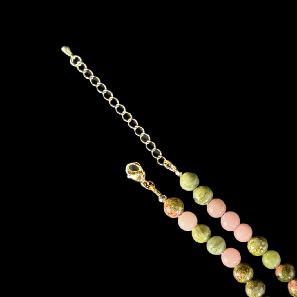 Enduring Heart necklace — clasp and extension chain detail